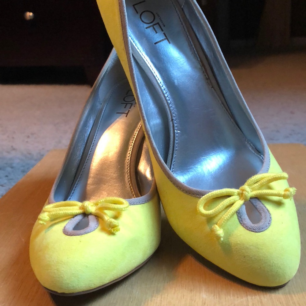 LOFT round toe yellow heels